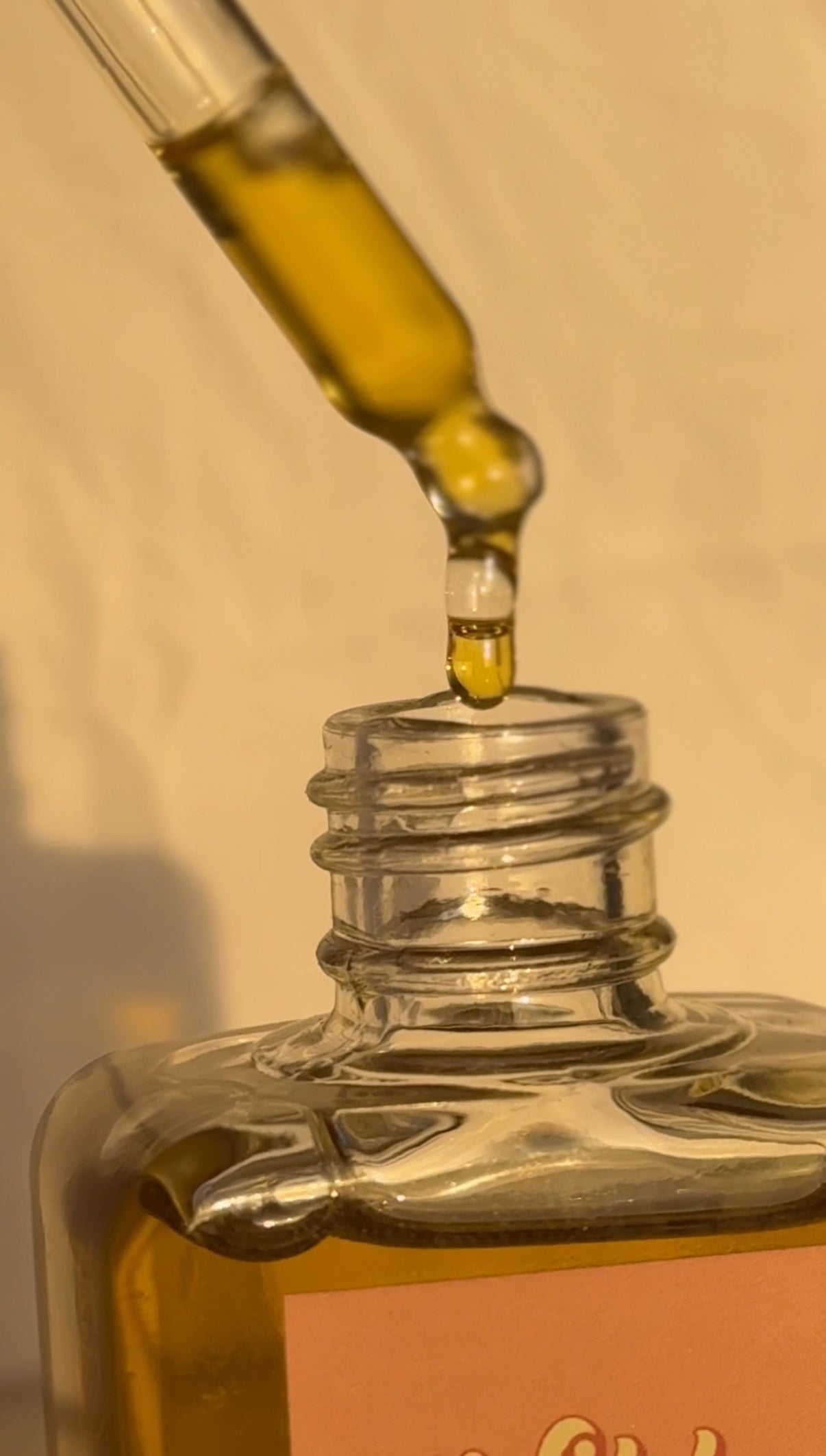 Cuticle Oil Dropper Bottle - Sour Peach Rings
